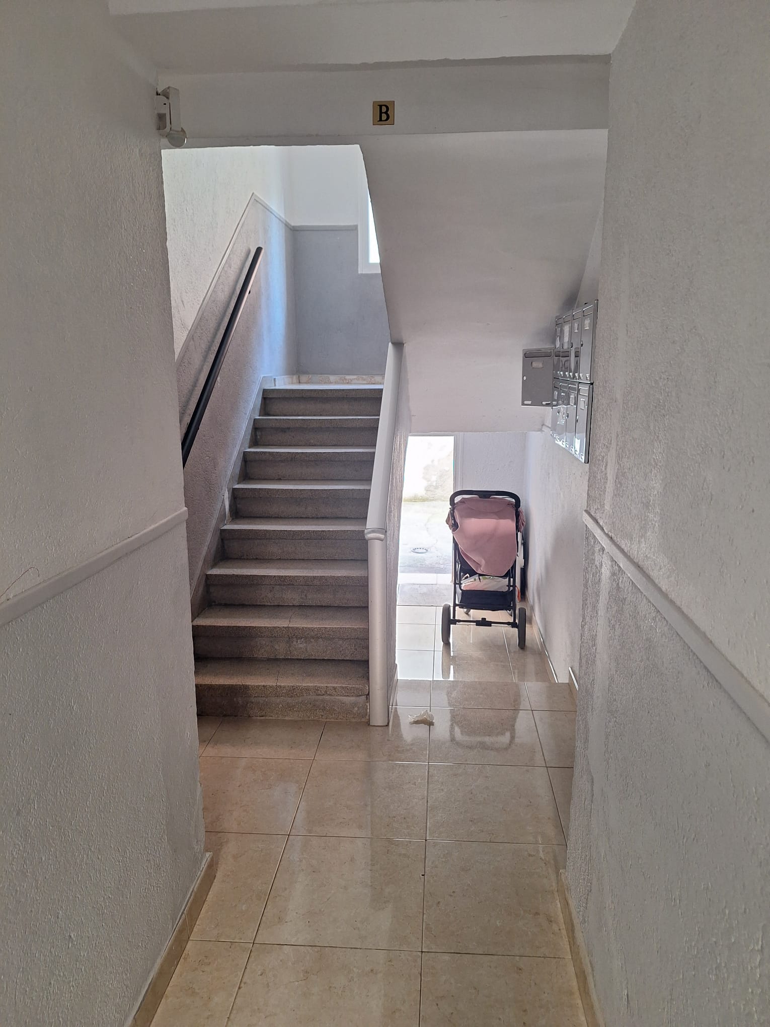 49913_ESCALERA COMUNIDAD.jpeg